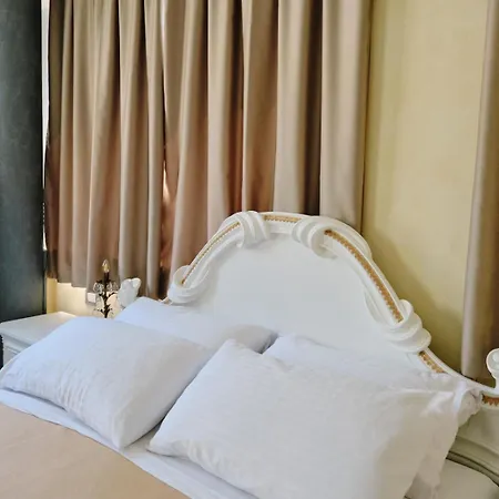 ベッド・アンド・ブレックファスト La Reggia Di Gianfry フェルモ