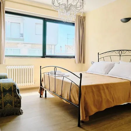 La Reggia Di Gianfry Nocleg ze śniadaniem